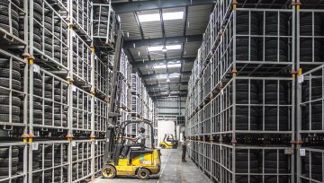 Why choose our warehousing service?